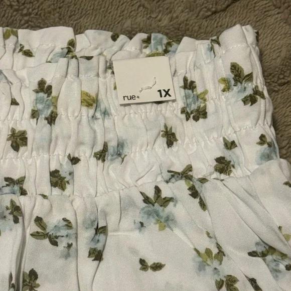 Rue21| NWT Women's Floral Mini Skirt | Size 1X - Picture 3 of 7